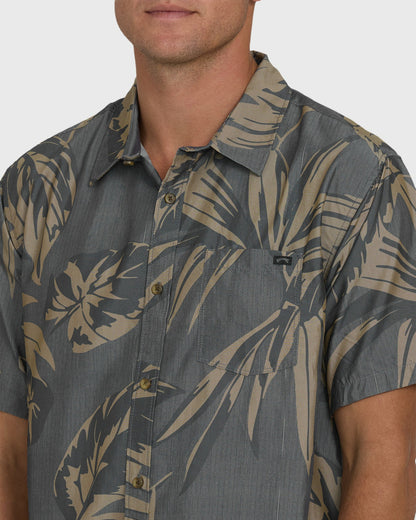 Billabong Men's Sundays Lounge Short Sleeve Woven Shirt - Black