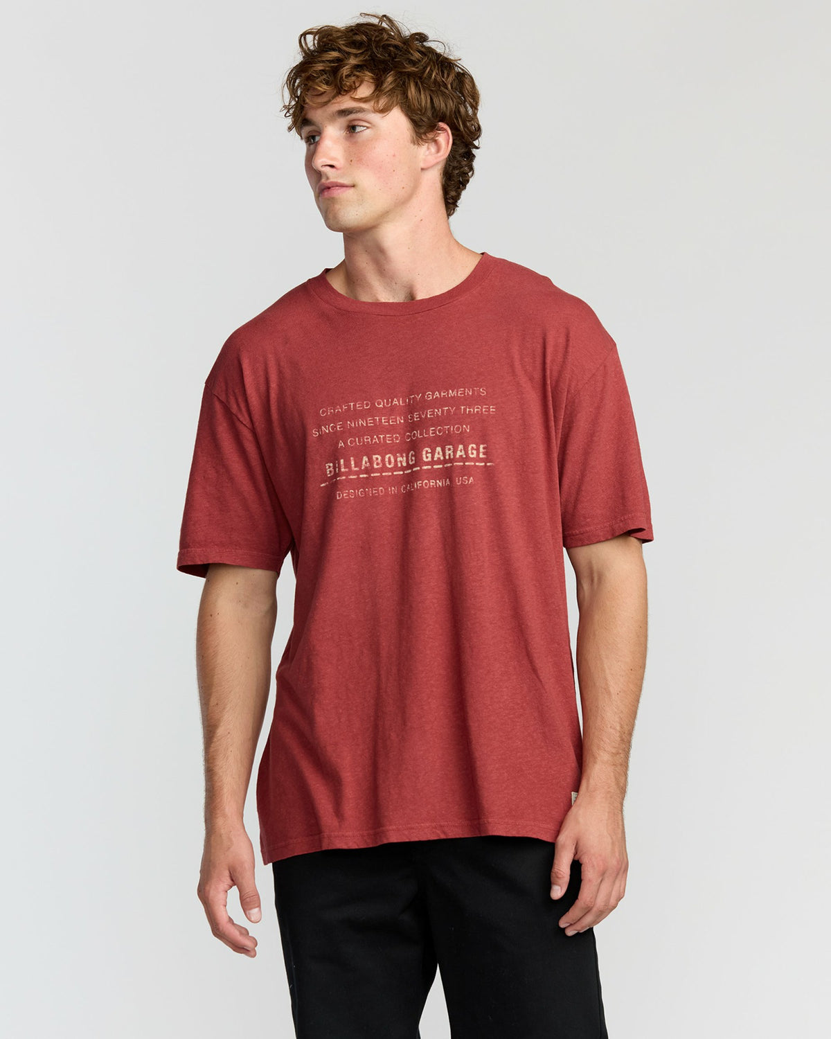 Billabong Men's The Label Garage Regular Short Sleeve T-Shirt - Burnt Red