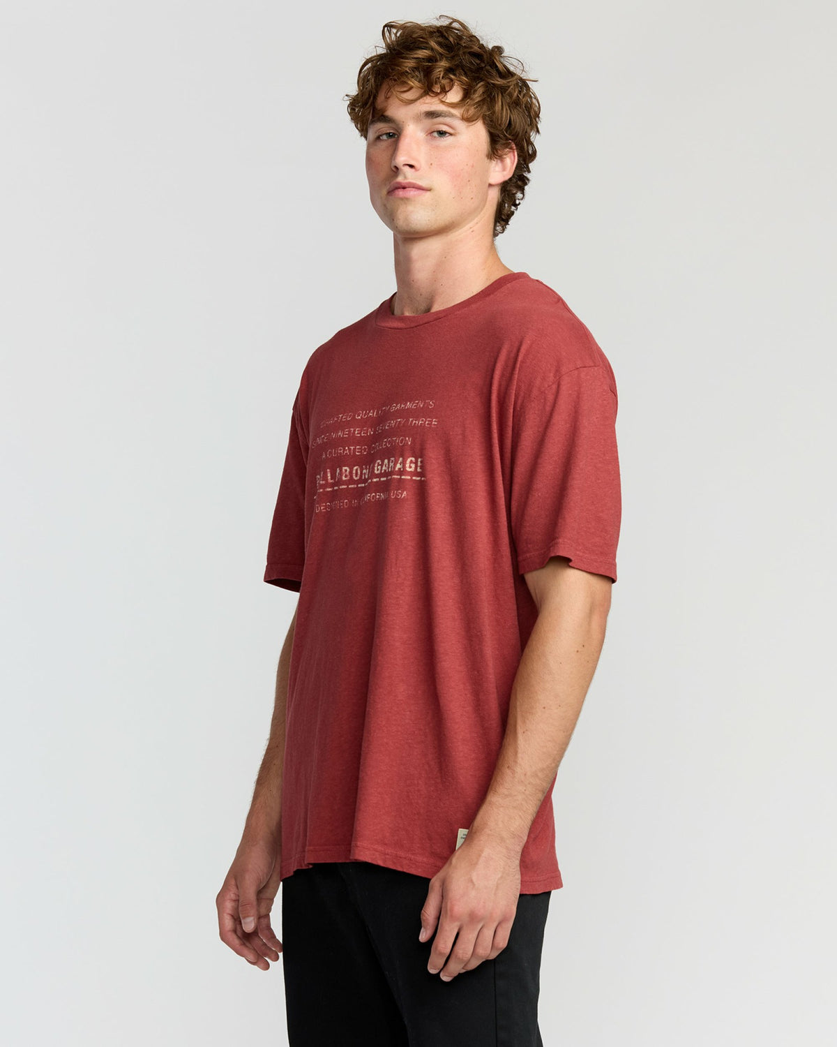 Billabong Men's The Label Garage Regular Short Sleeve T-Shirt - Burnt Red