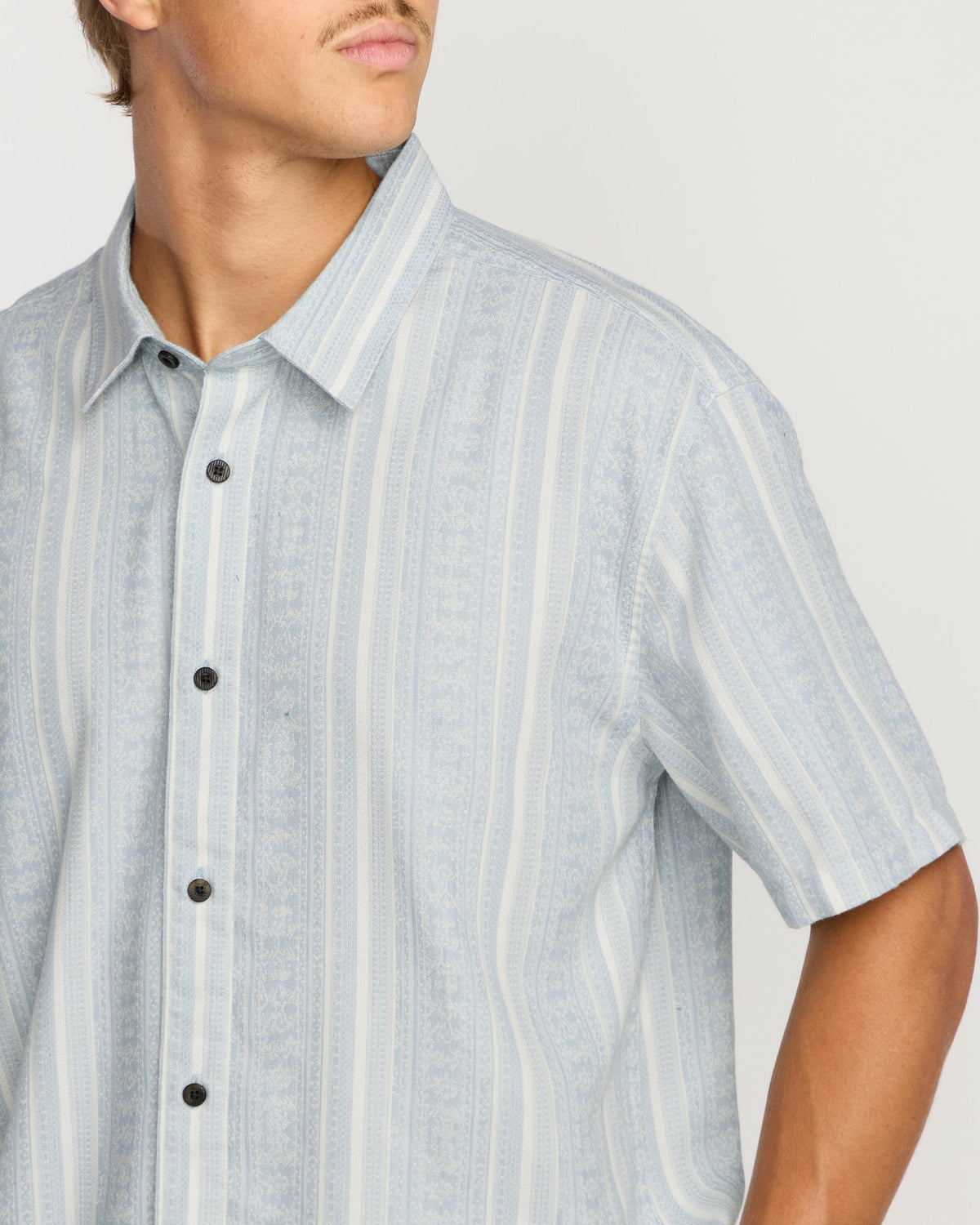 Billabong Men's Sunshines Garage Short Sleeve Shirt - Stone Blue