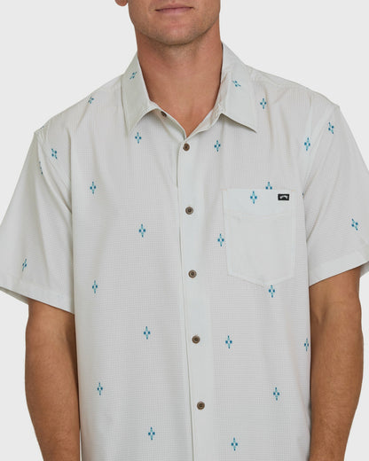 Billabong Men's A\/Div Surftrek Perforated Short Sleeve Woven Shirt - Oatmeal
