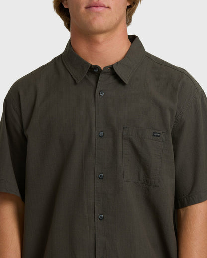 Billabong Men's Victoria Short Sleeve Shirt - Graystone