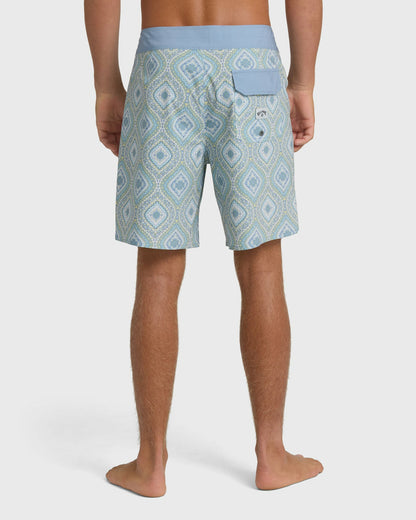 Billabong Men's Good Times Pro 18\" Boardshorts - Fog Gray Multi - Fog Gray