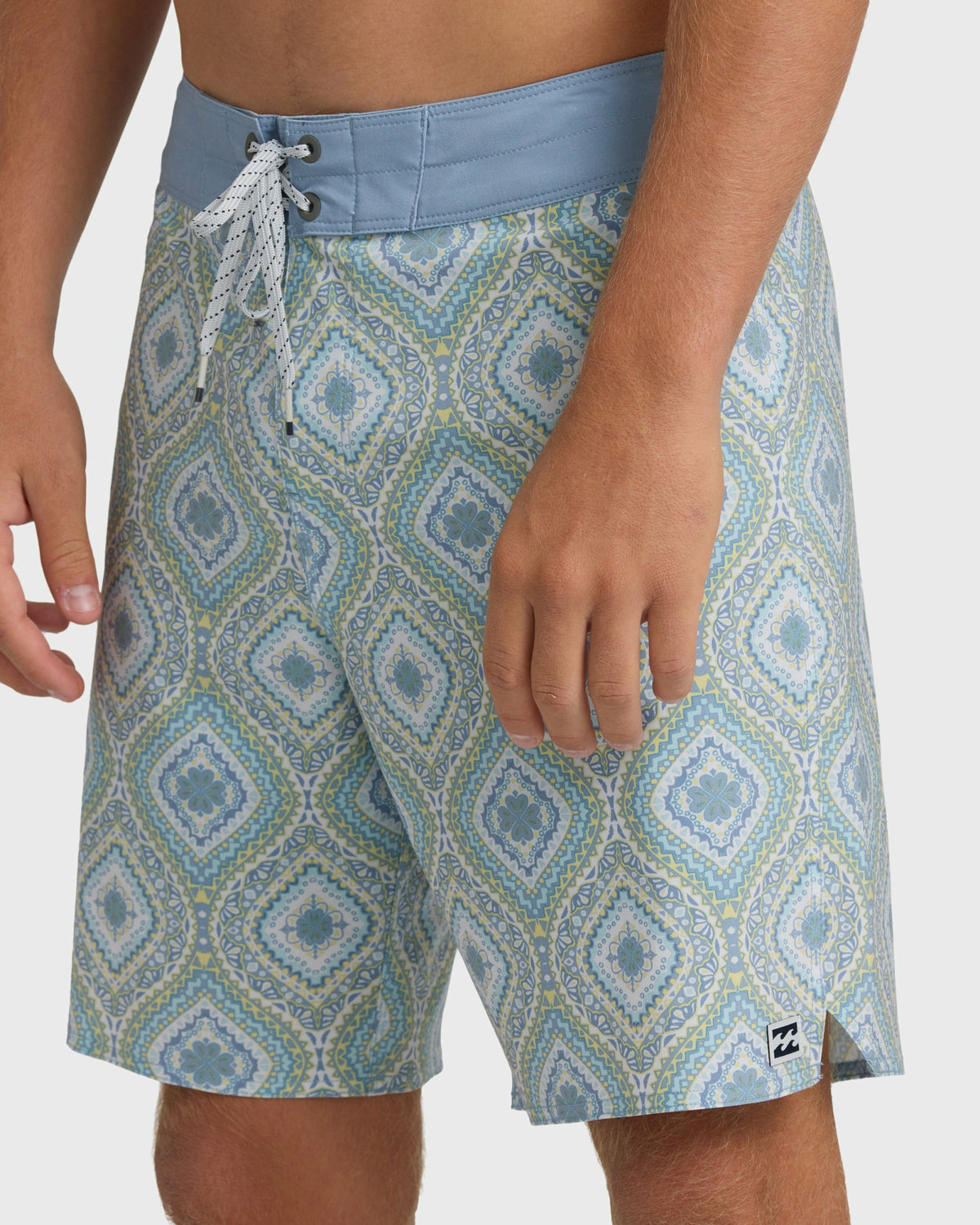 Billabong Men's Good Times Pro 18\" Boardshorts - Fog Gray Multi - Fog Gray
