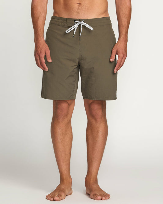 Billabong Men's Wategos Lo Tide 19\" Boardshorts - Brown
