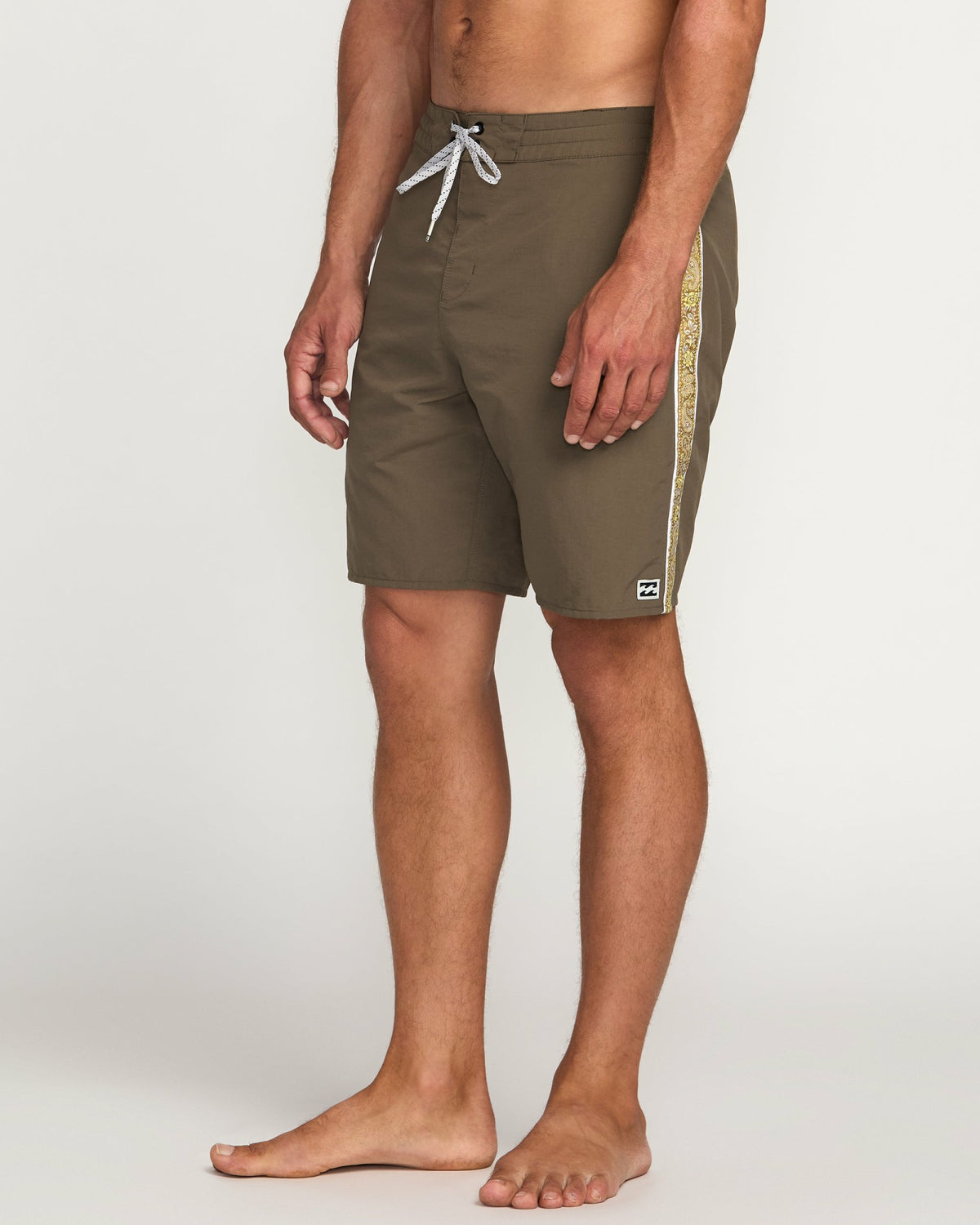 Billabong Men's Wategos Lo Tide 19\" Boardshorts - Brown