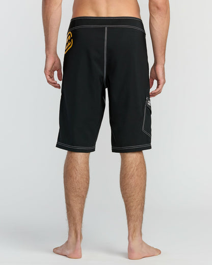 Billabong Men's Bracket Pro 21\" Boardshorts - Black