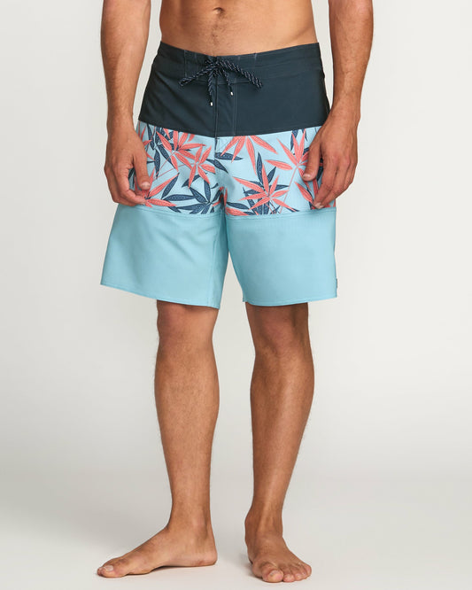 Billabong Men's Tribong Pro 19\" Boardshorts - Carolina Blue