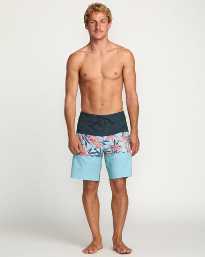 Billabong Men's Tribong Pro 19\" Boardshorts - Carolina Blue