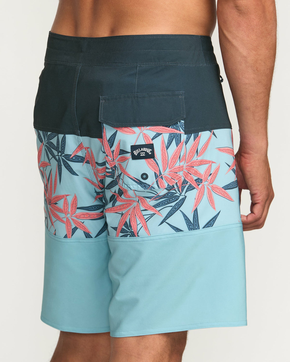 Billabong Men's Tribong Pro 19\" Boardshorts - Carolina Blue