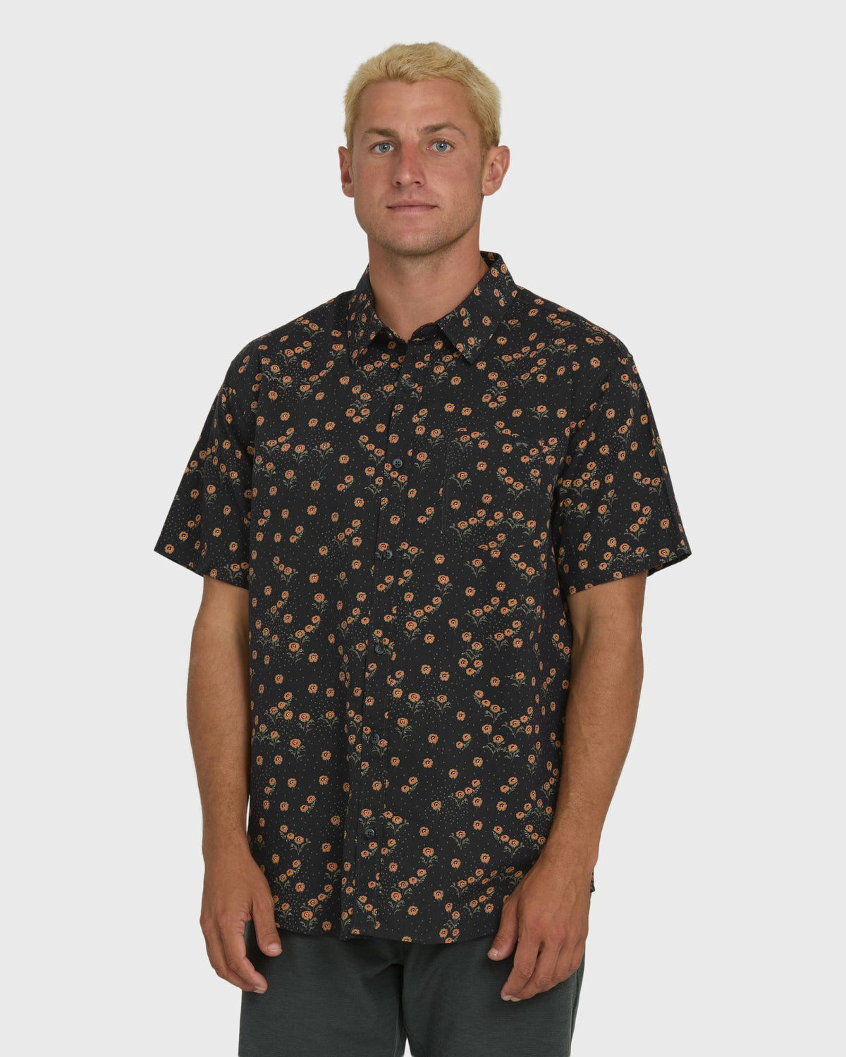 Billabong Men's Sundays Mini Short Sleeve Woven Shirt - Black