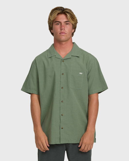 Billabong Men's Victoria Vacay Short Sleeve Woven Shirt - Granite Green
