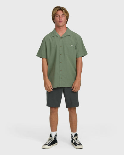 Billabong Men's Victoria Vacay Short Sleeve Woven Shirt - Granite Green