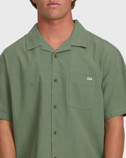Billabong Men's Victoria Vacay Short Sleeve Woven Shirt - Granite Green