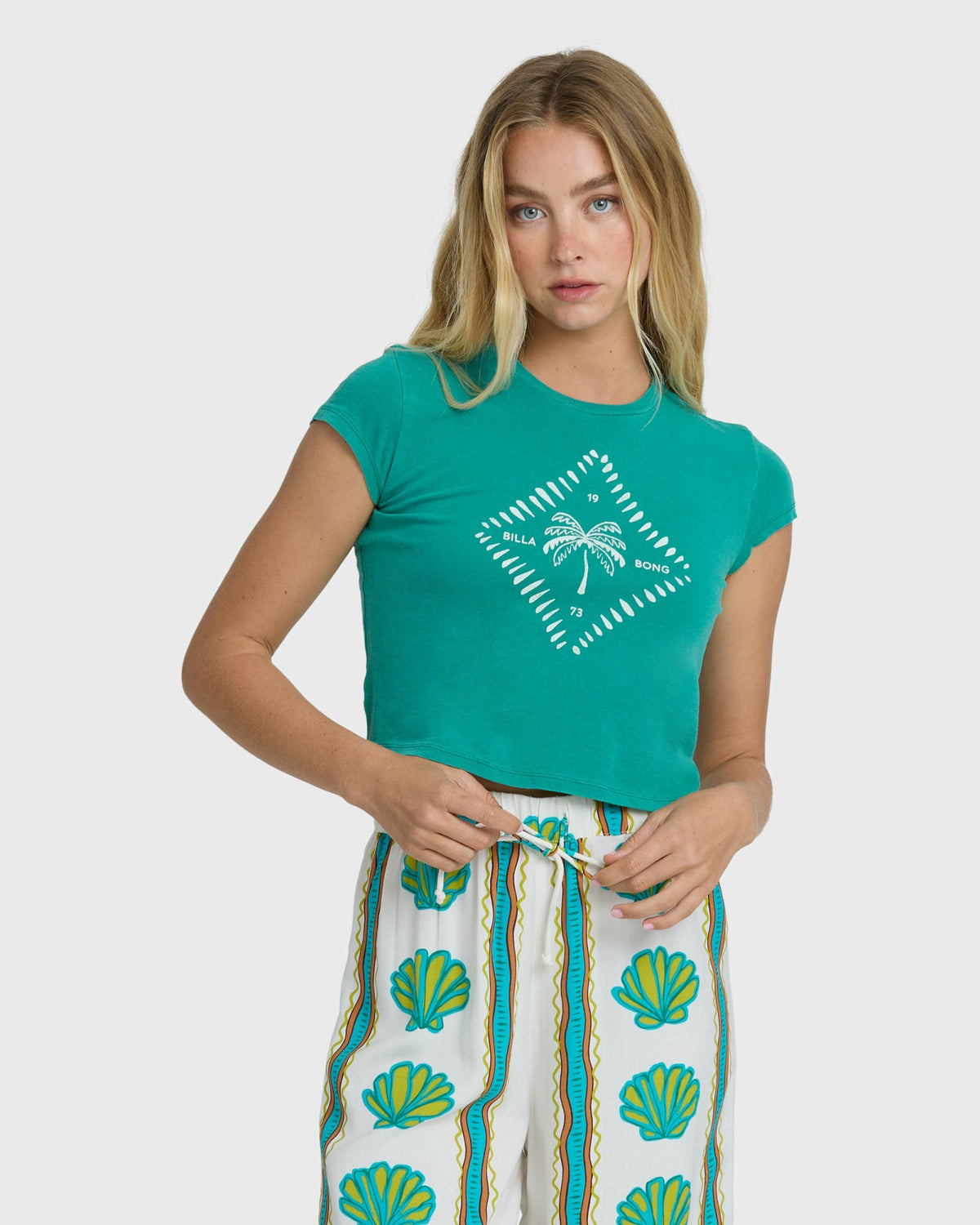 Billabong Women's Check Me In Short Sleeve T-Shirt - Climbing Ivy