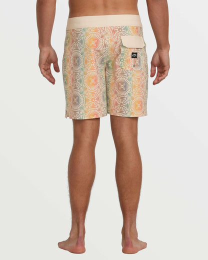 Billabong Men's Good Times Pro Performance 18\" Boardshorts - Desert Sand