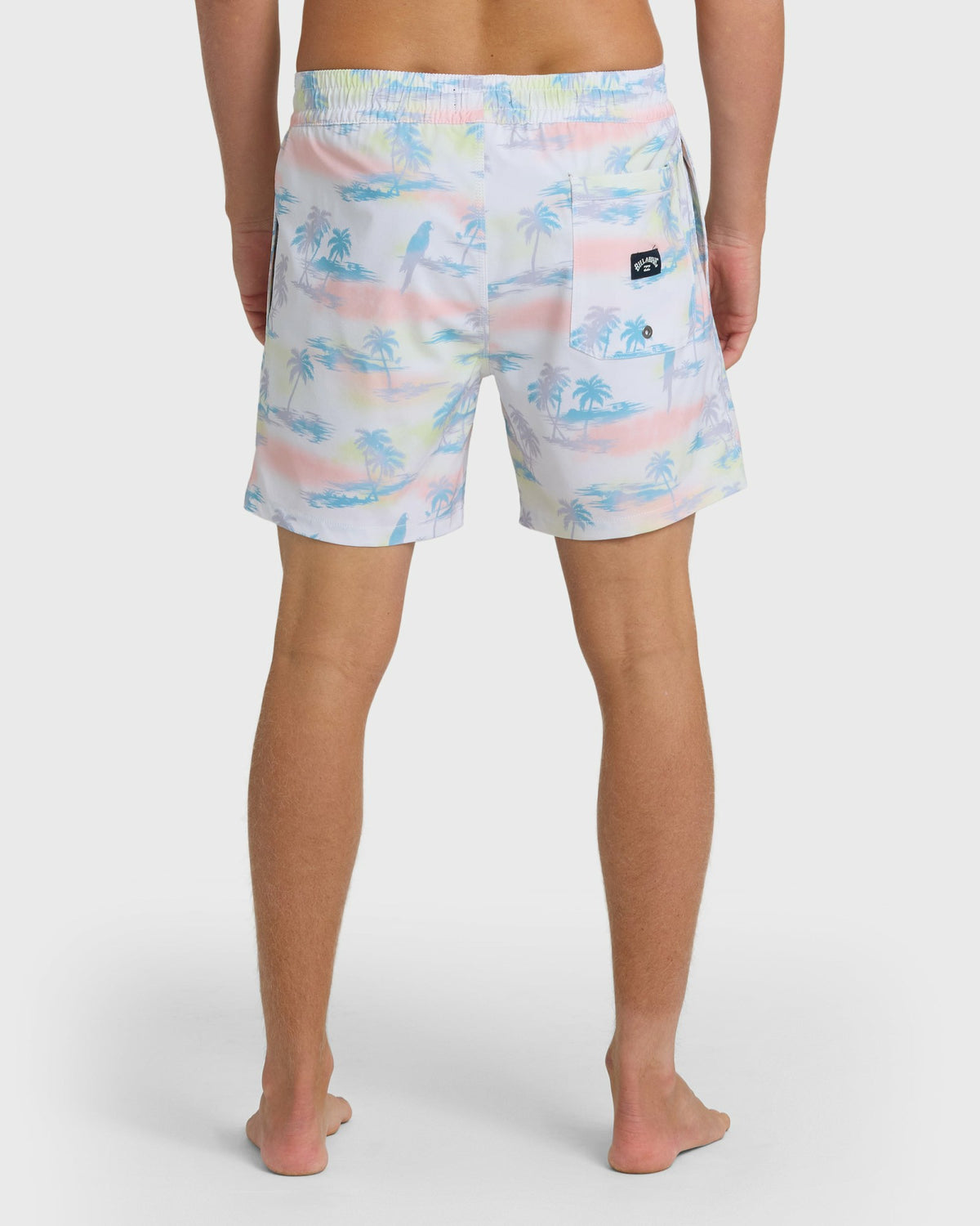 Billabong Men's Lineup Layback 16\" Trunks - Off White