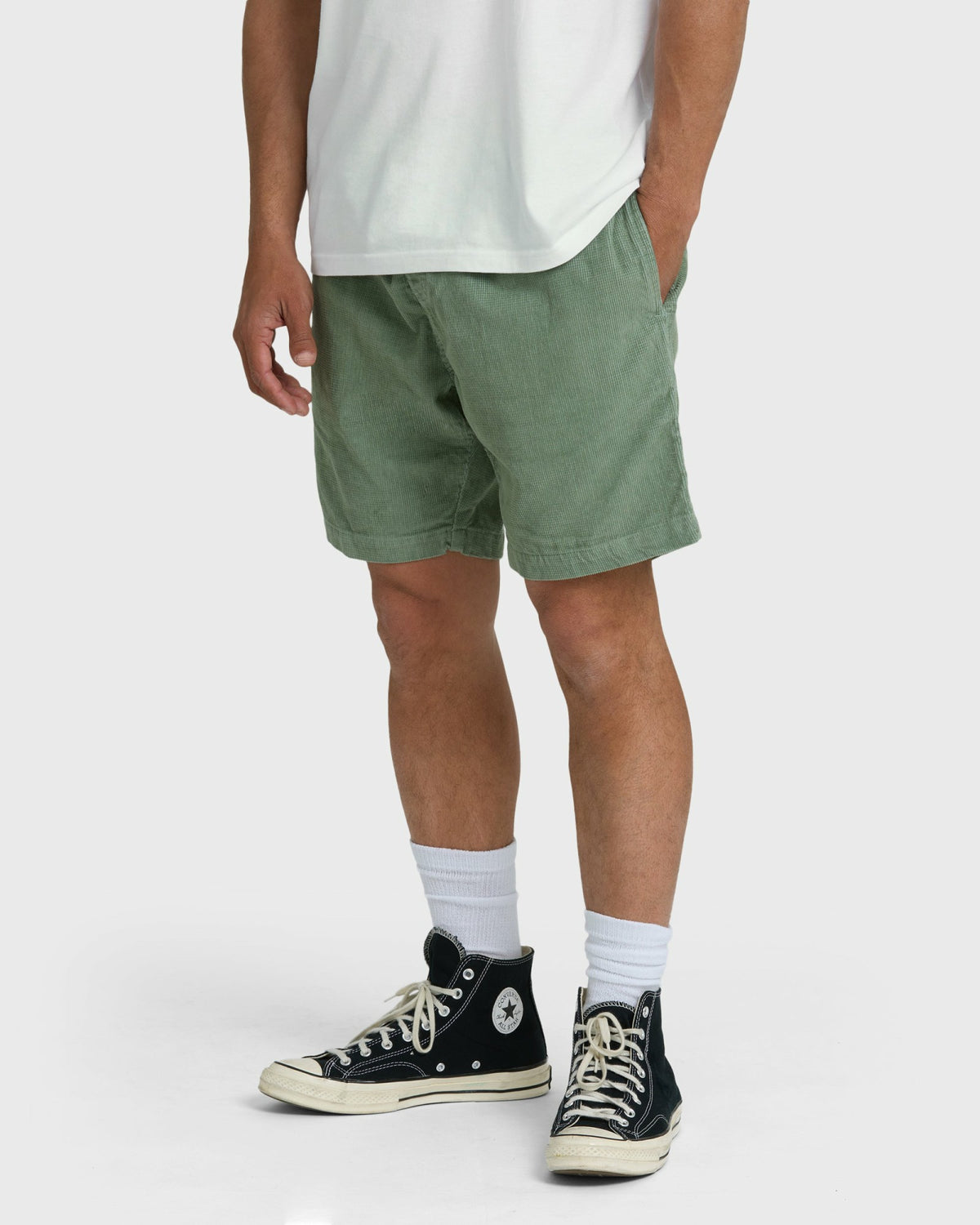 Billabong Men's Larry Layback 19\" Cord Shorts - Moss
