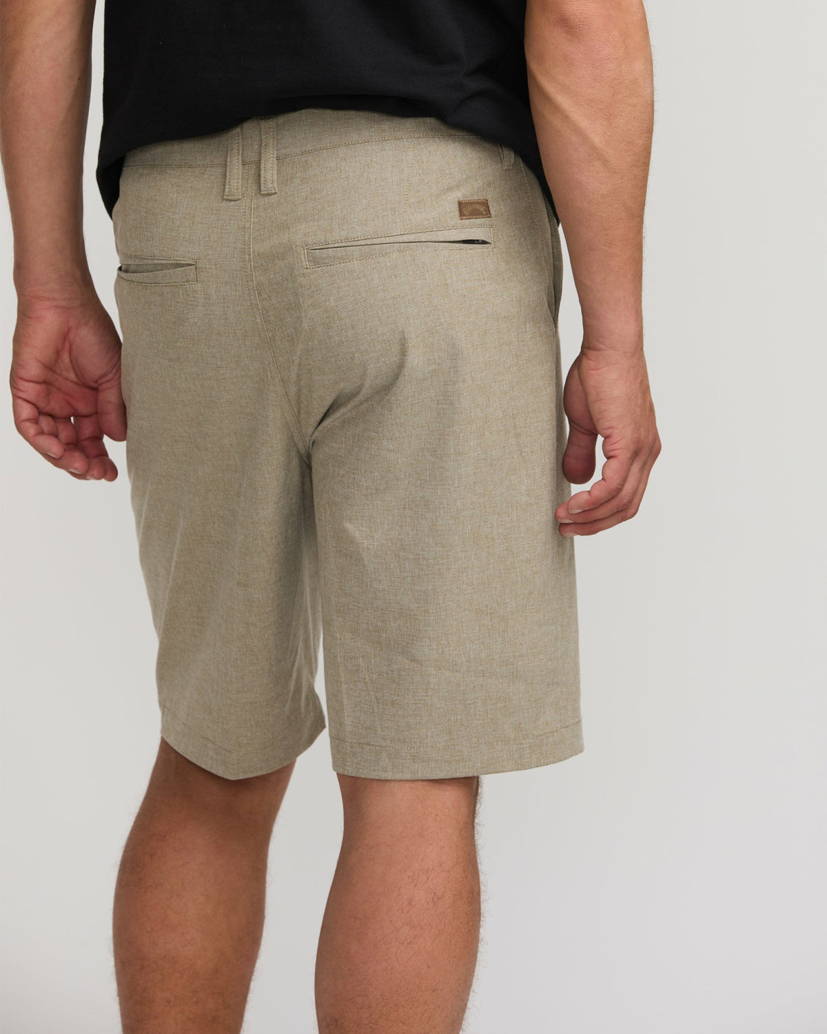 Billabong Men's Crossfire Submersible 21\" Hybrid Shorts - Khaki