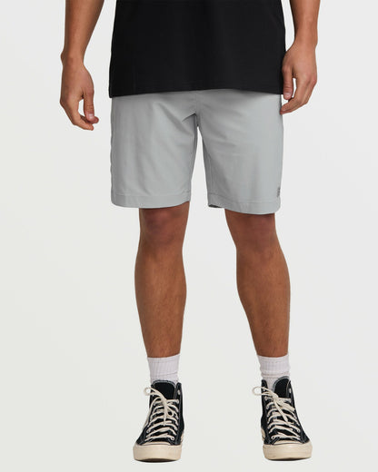 Billabong Men's Surftrek Journey 20\" Hybrid Shorts - Alloy