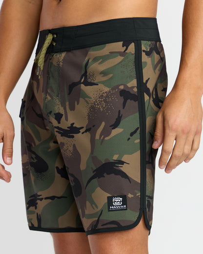 Billabong Men's 73 Pro Hi 17.5\" Boardshorts - Camo
