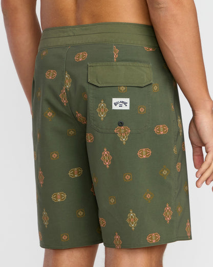 Billabong Men's Sundays Pro Performance 19\" Boardshorts - Military