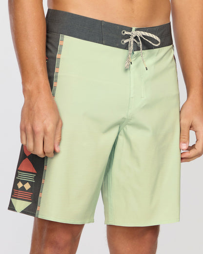 Billabong Men's Sundays Airlite 19\" Boardshorts - Green Ash