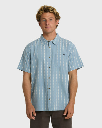 Billabong Men's Sundays Jacquard Short Sleeve Woven Shirt - Blue Fog