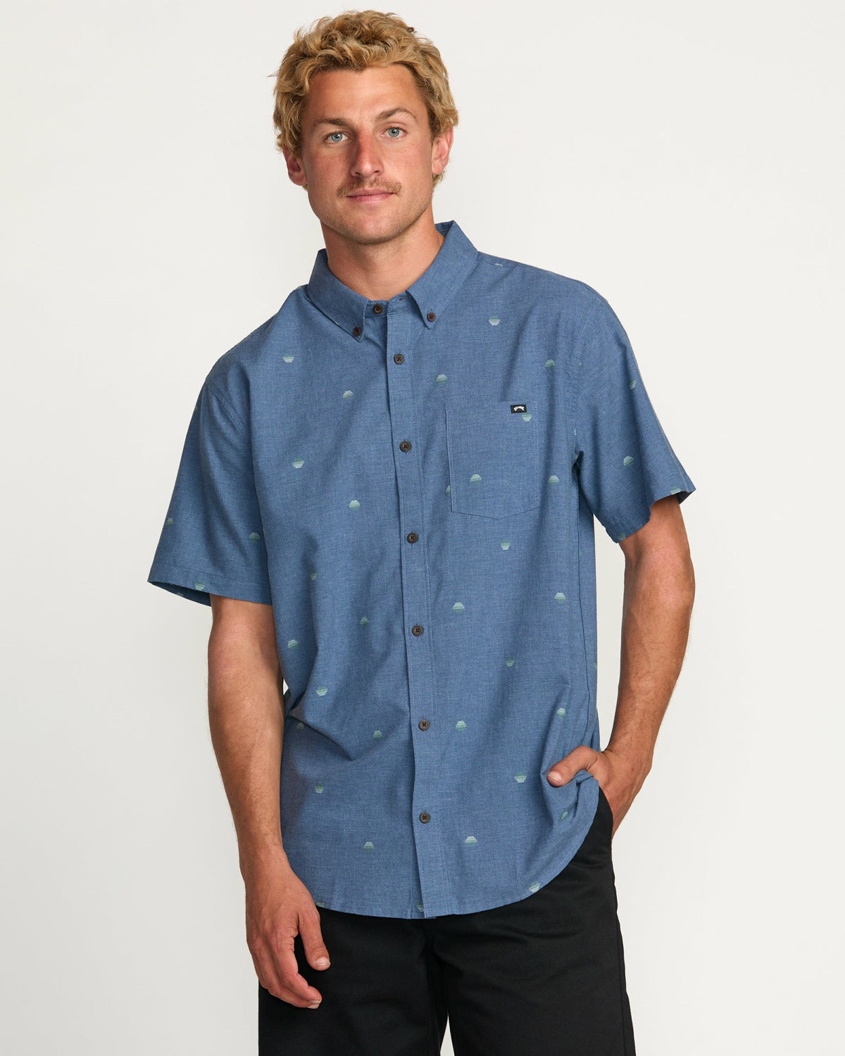 Billabong Men's All Day Jacquard Short Sleeve Shirt - Deep Blue