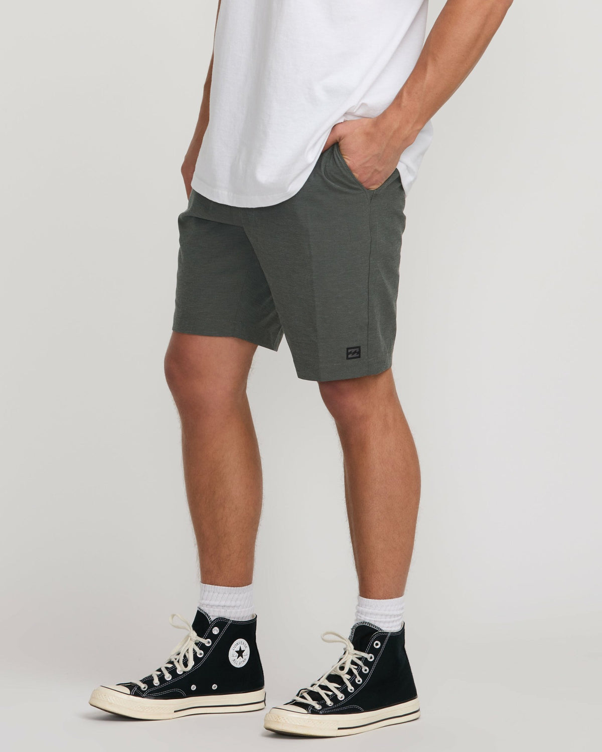 Billabong Men's Crossfire Submersible 19\" Hybrid Shorts - Asphalt