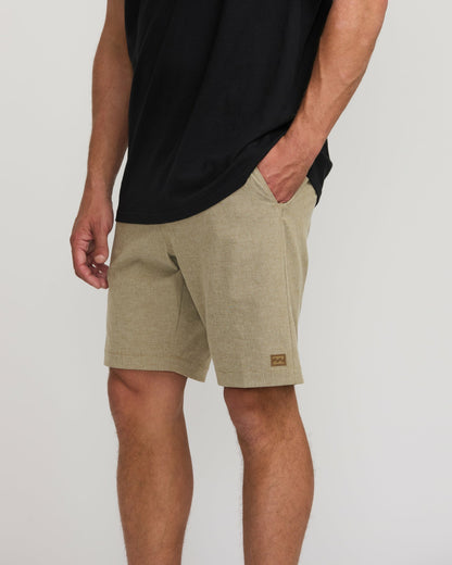 Billabong Men's Crossfire Submersible 19\" Hybrid Shorts - Khaki