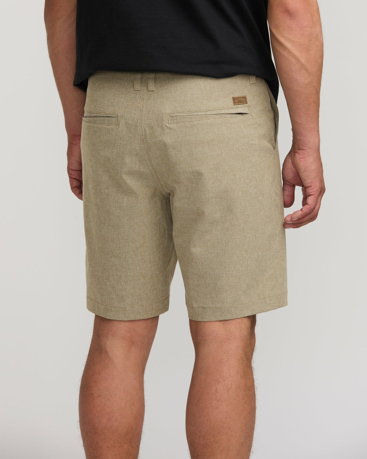 Billabong Men's Crossfire Submersible 19\" Hybrid Shorts - Khaki