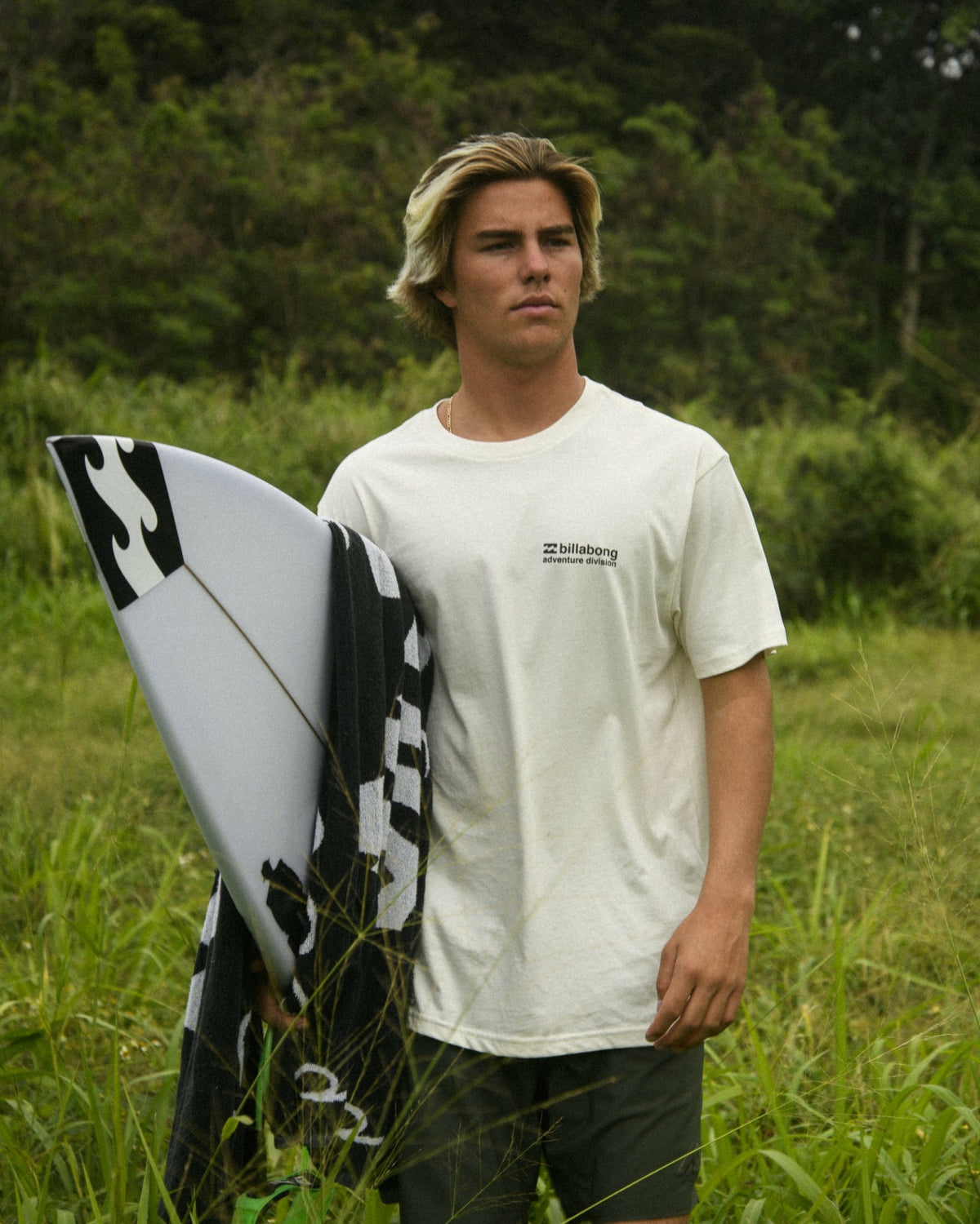 Billabong Men's Make Tracks Adiv Premium Short Sleeve T-Shirt - Off White