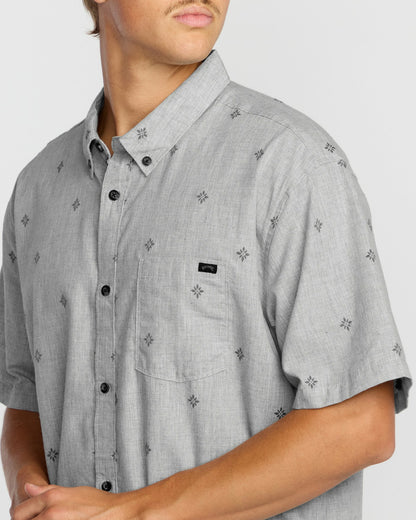 Billabong Men's All Day Jacquard Short Sleeve Shirt - Silver