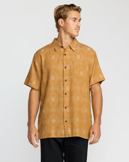 Billabong Men's Sundays Jacquard Short Sleeve Woven Shirt - Golden Haze