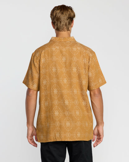 Billabong Men's Sundays Jacquard Short Sleeve Woven Shirt - Golden Haze