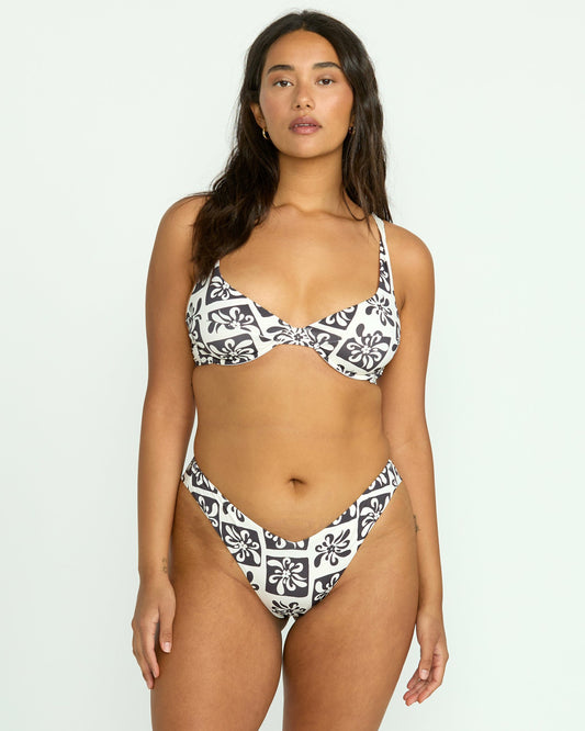 Billabong Women's Ur A Legend Marina Underwire Bikini Top - Black Sands