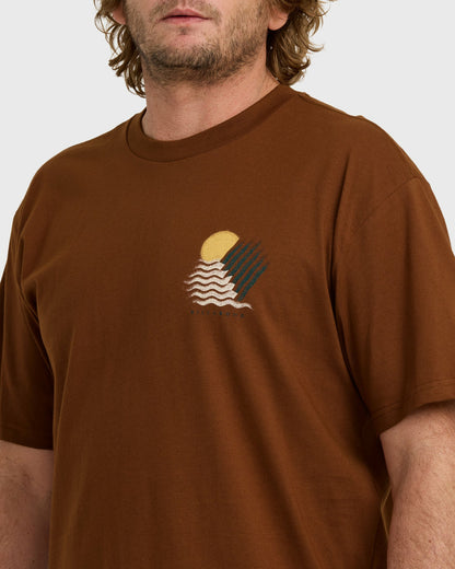 Billabong Men's Canyons Regular Short Sleeve T-Shirt - Rust