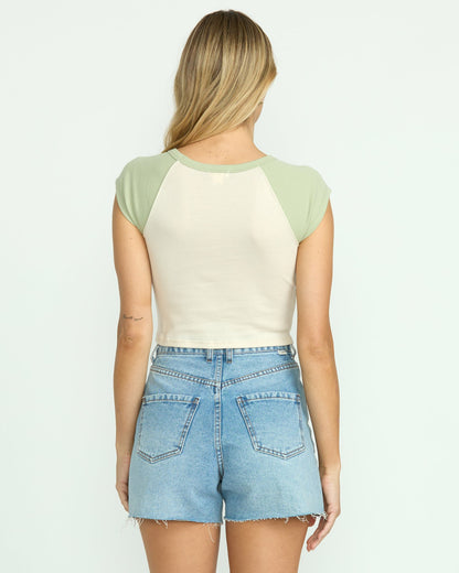 Billabong Women's Paradise Short Sleeve Raglan Tee - Pistachio