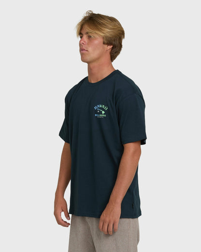 Billabong Men's Island Chain Hawaii Regular Short Sleeve Tee - Navy