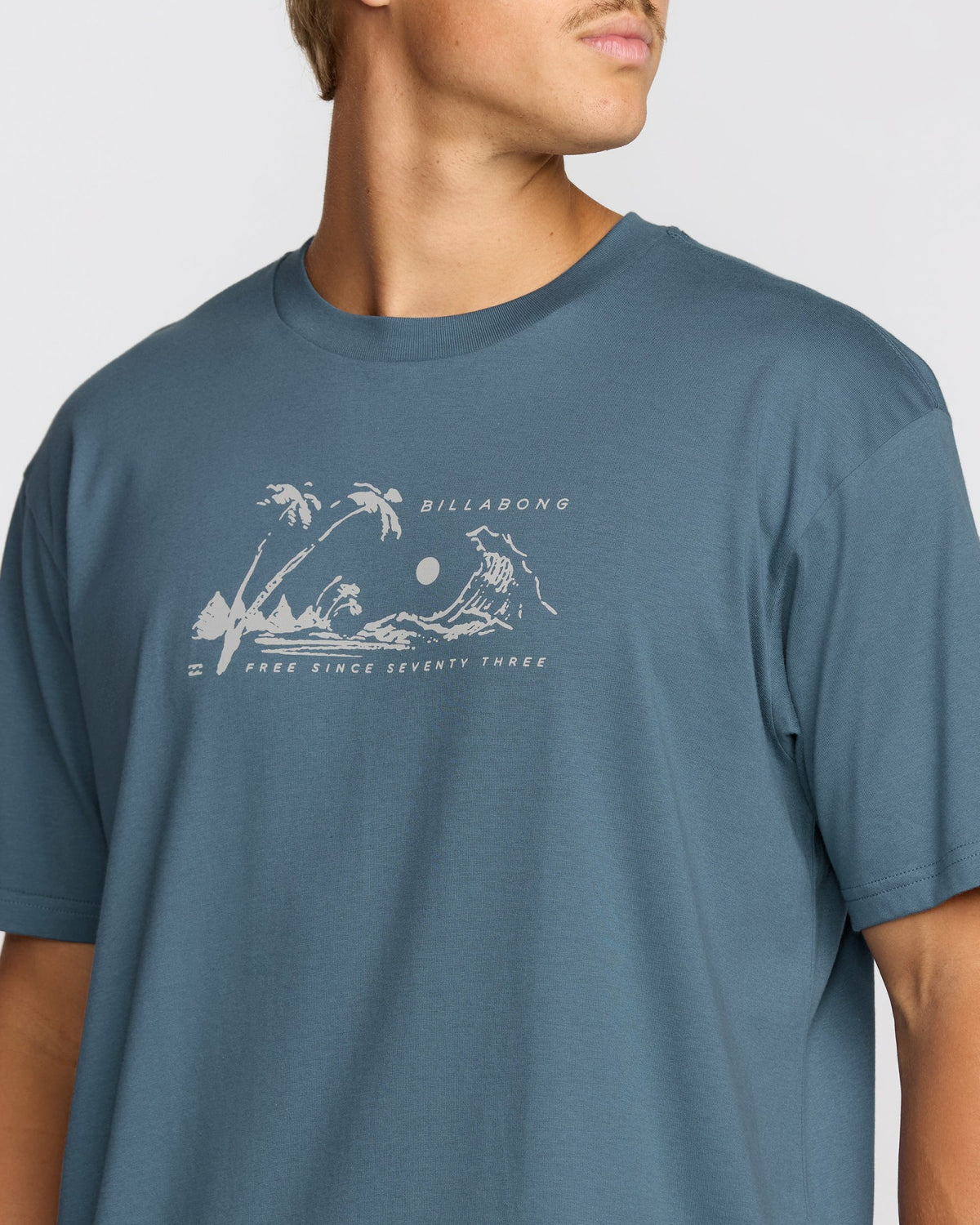 Billabong Men's Beach Club Premium Short Sleeve T-Shirt - Steel Blue
